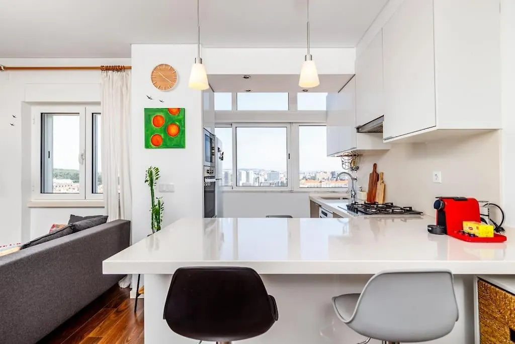 Cozy Bright Space With Landscape And Air Conditioner Lisboa Portugal