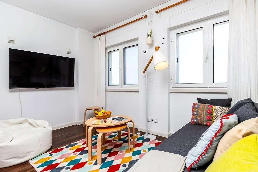 Cozy Bright Space With Landscape And Air Conditioner Lisboa